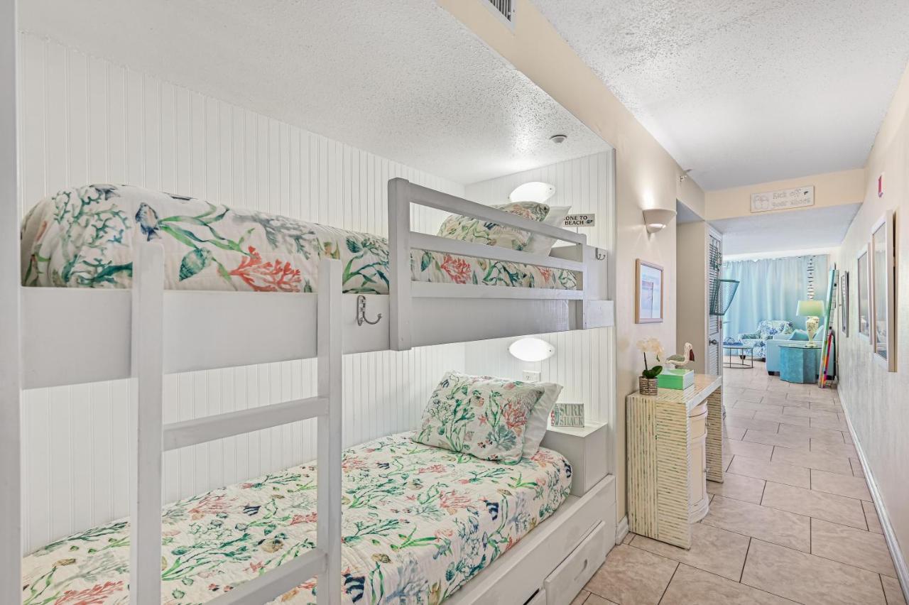 Pelican Beach Resort Rentals 데스틴 외부 사진